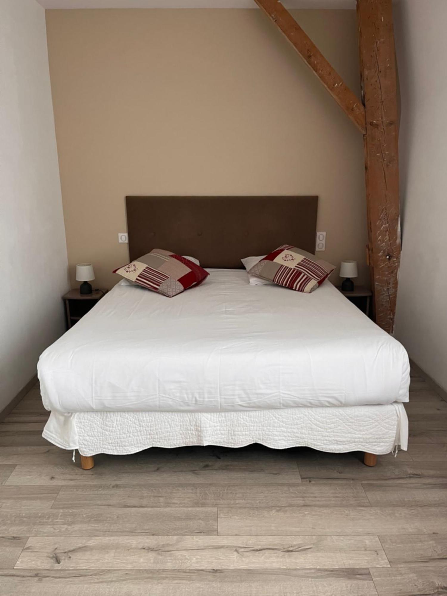Chambres D'Hotes Noir Lion Peronne  Bagian luar foto